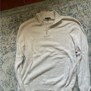 GAP Men's Half-Zip Sweater in Light Beige
